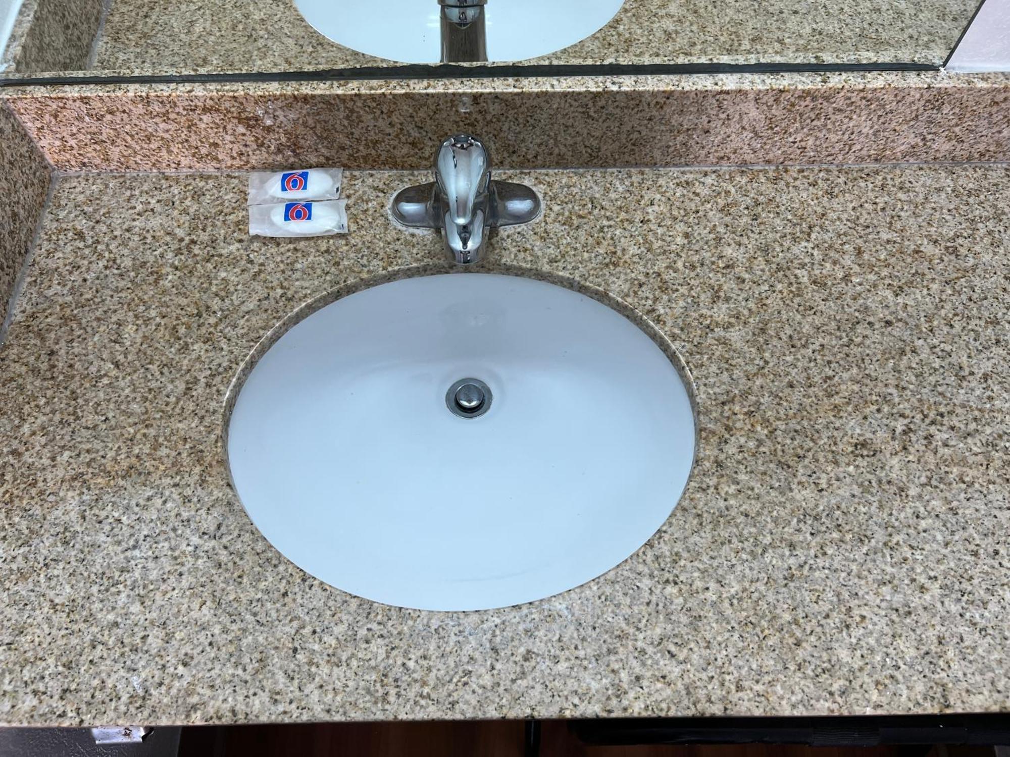 6-odessa, Tx Hotel 2*