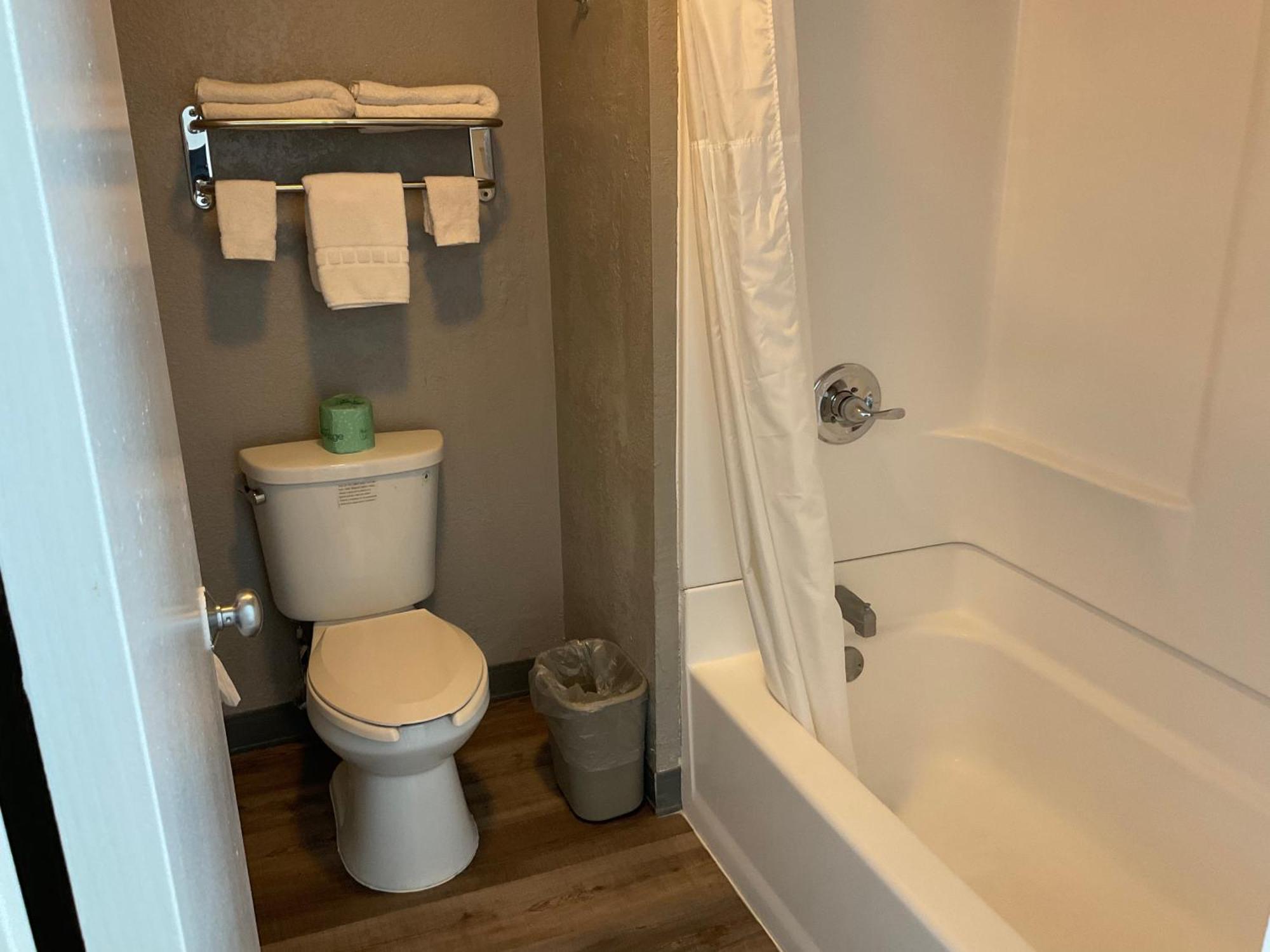 6-odessa, Tx Hotel