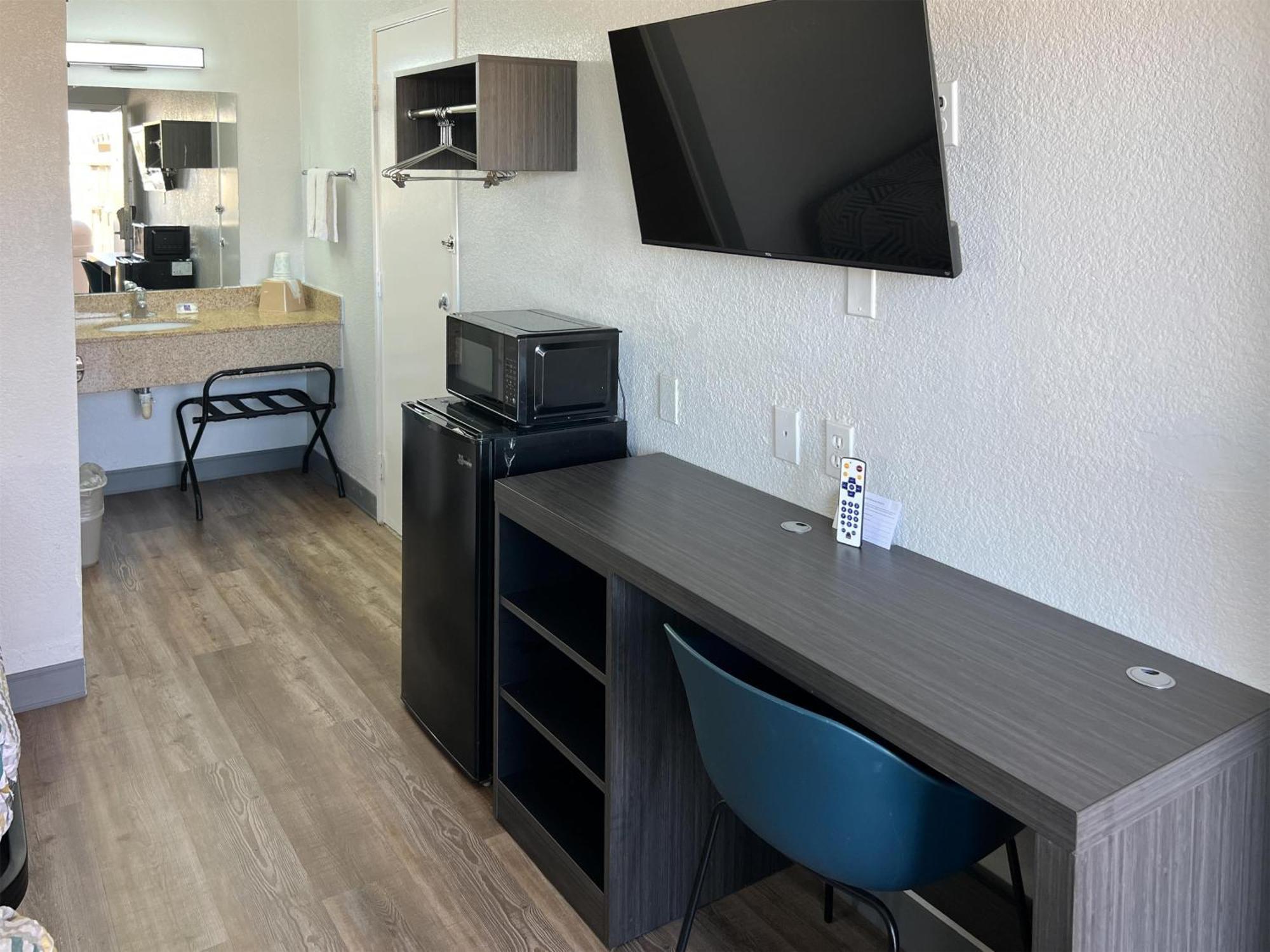 6-odessa, Tx Hotel