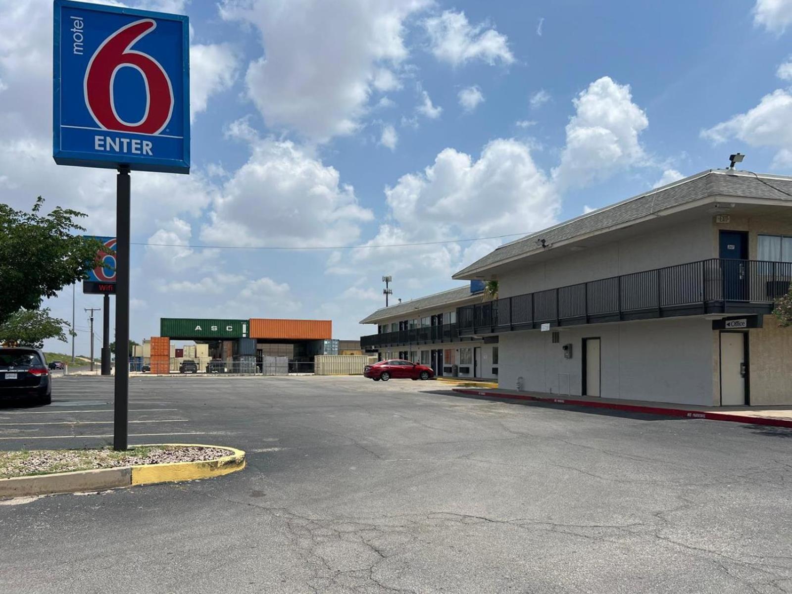6-odessa, Tx Hotel