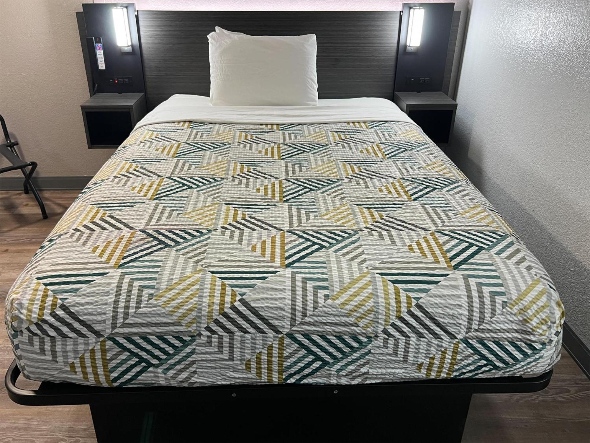 6-odessa, Tx Hotel 2*