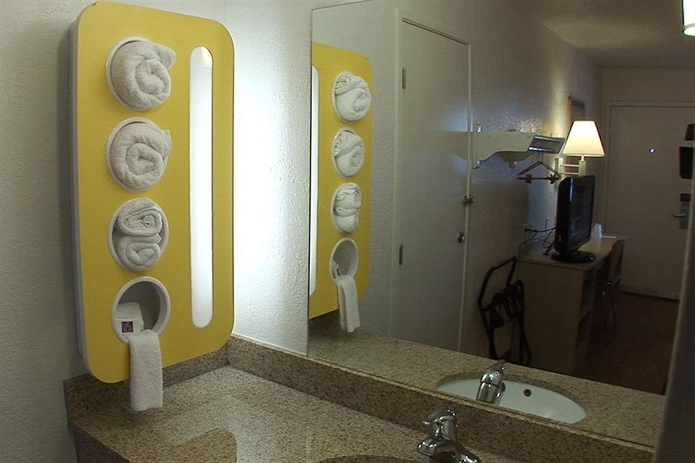 6-odessa, Tx Hotel 2*